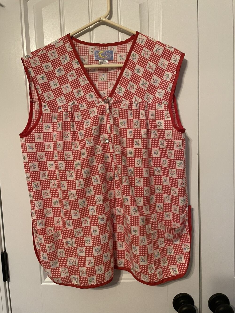 GRANDMA CORE:Vintage Red & White Moon Dance brand Apron Smock Size1X runs small!